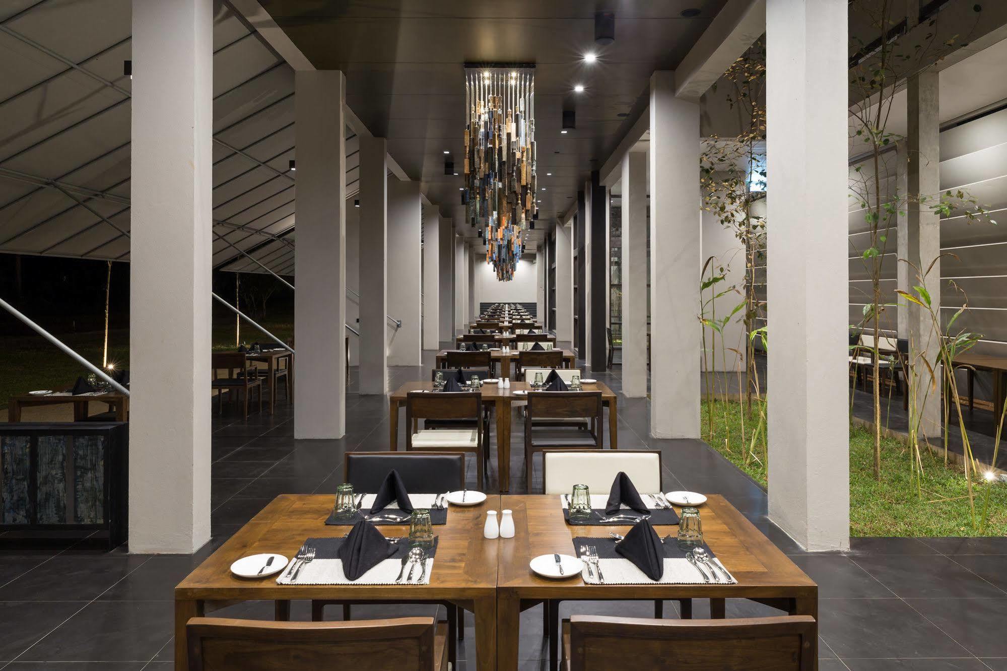 Jetwing Lake Dambulla Exterior foto